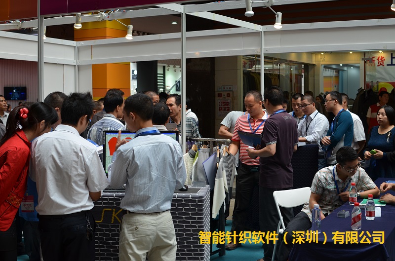 前来参加新功能发布会的行业人士！